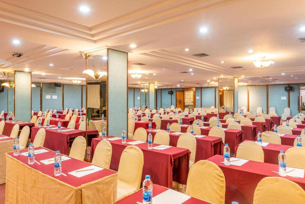 Nonthaburi Palace Hotel Ngoại thất bức ảnh