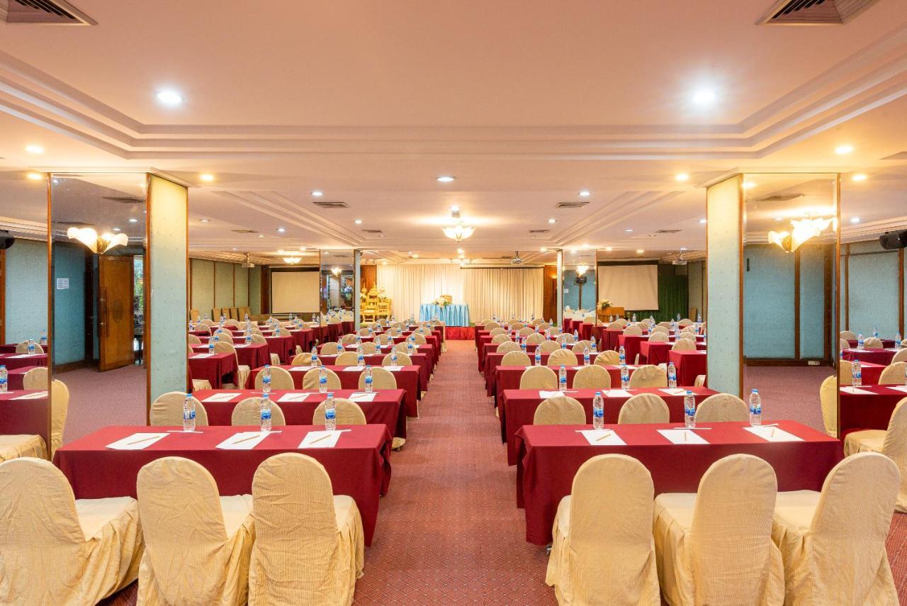Nonthaburi Palace Hotel Ngoại thất bức ảnh