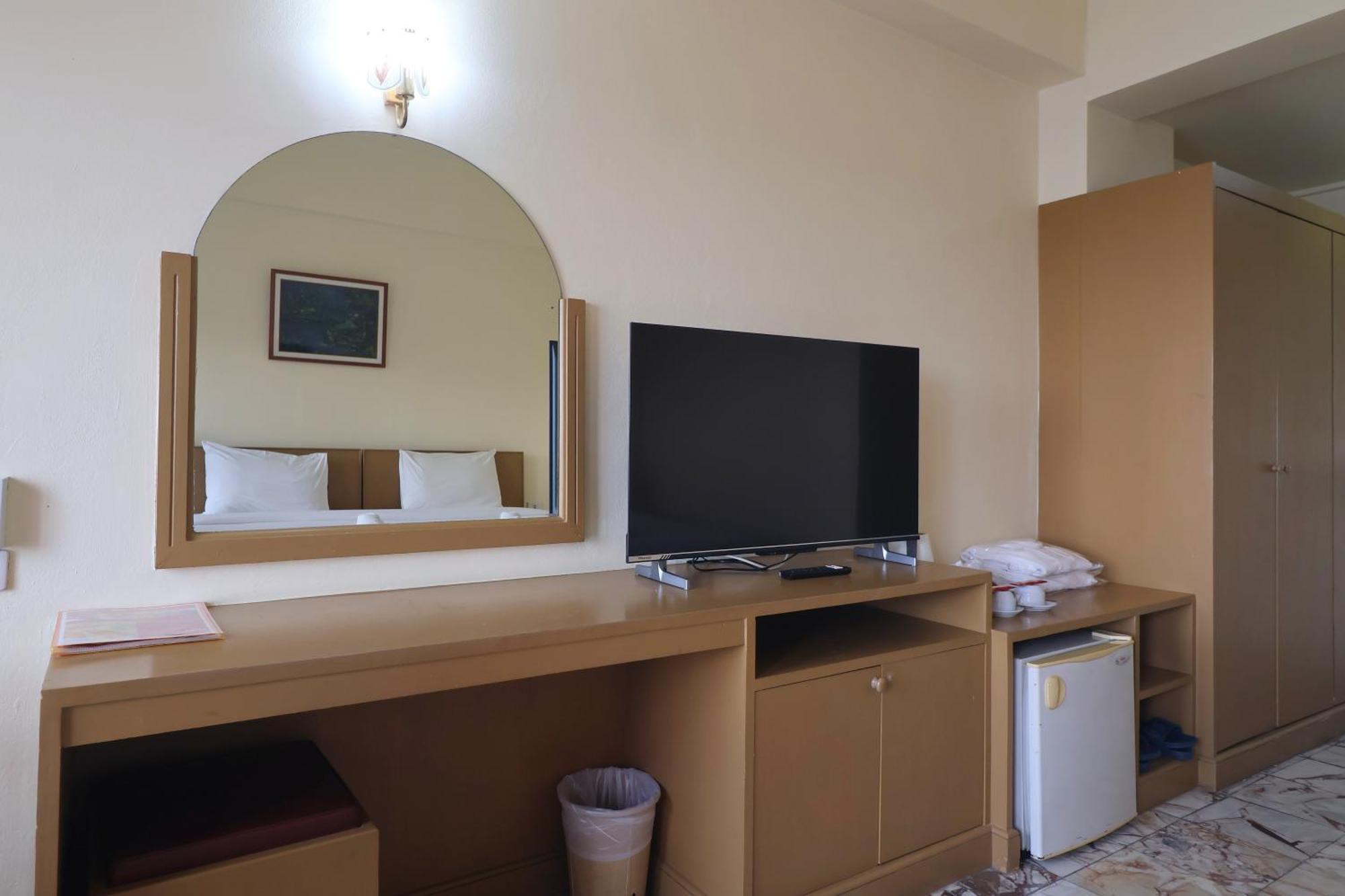 Nonthaburi Palace Hotel Ngoại thất bức ảnh