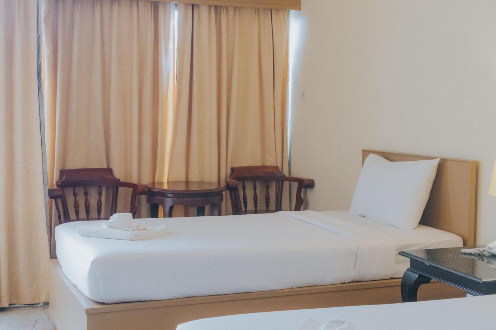 Nonthaburi Palace Hotel Ngoại thất bức ảnh
