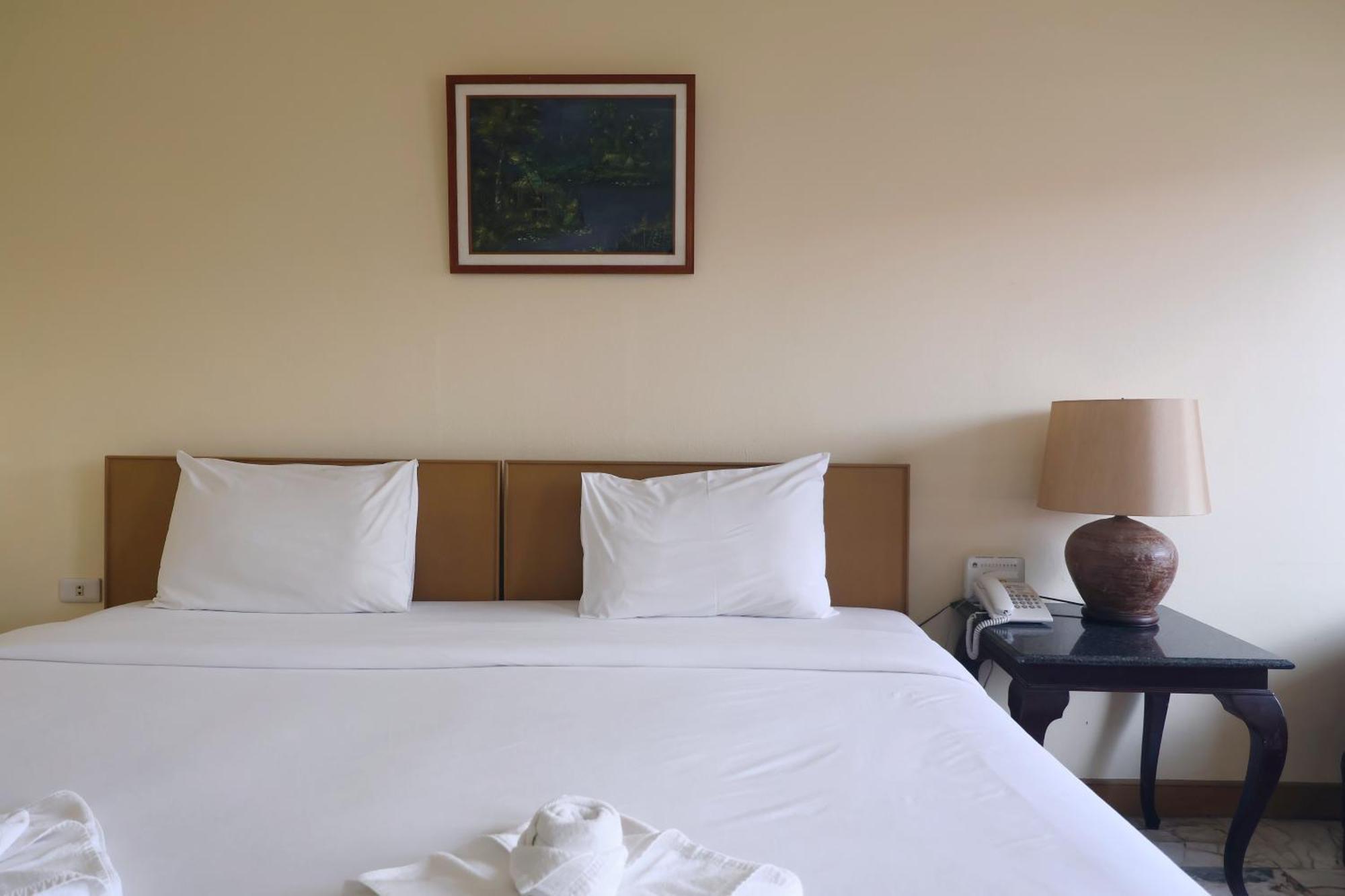 Nonthaburi Palace Hotel Ngoại thất bức ảnh