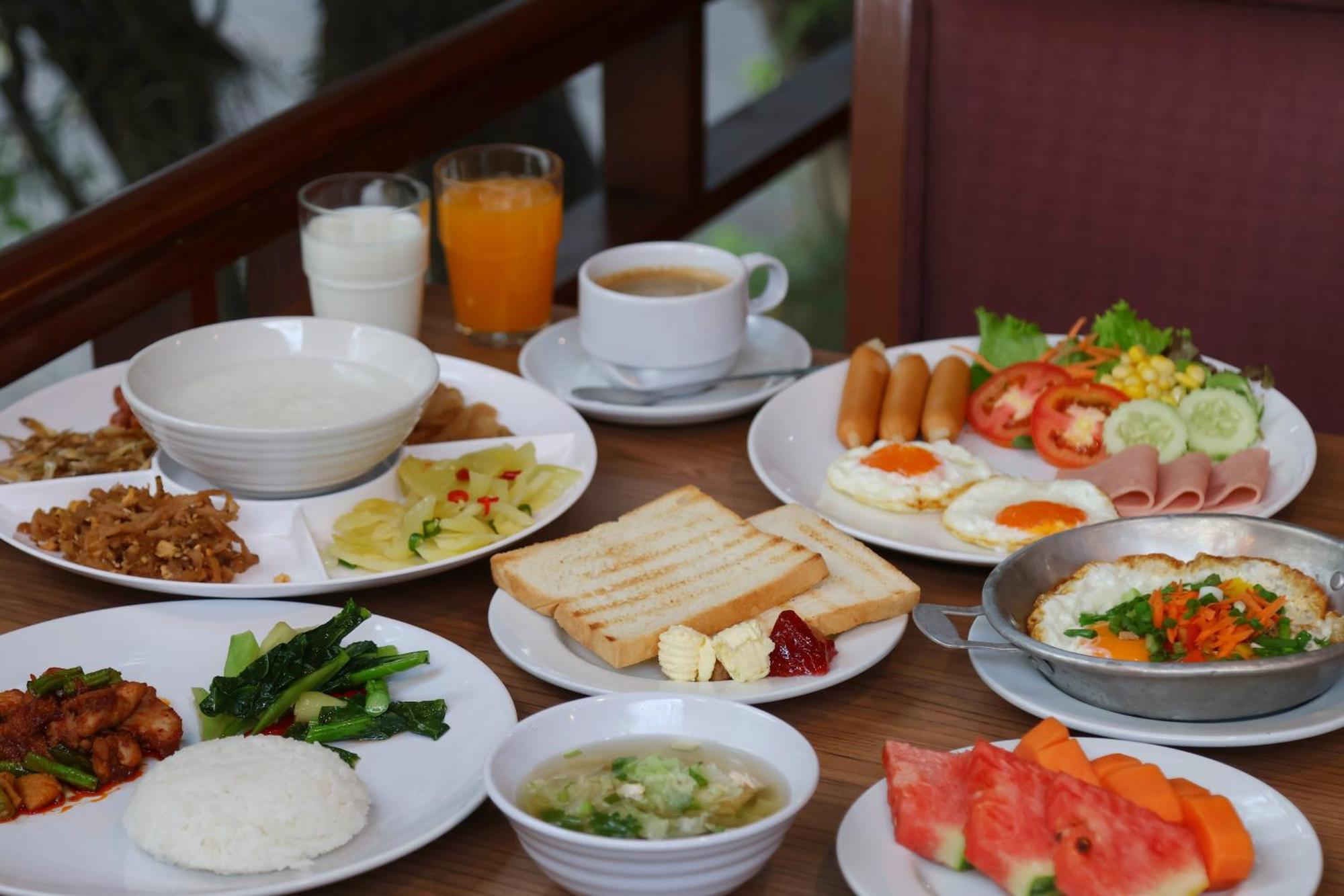 Nonthaburi Palace Hotel Ngoại thất bức ảnh